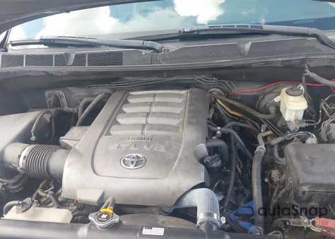 2008 Toyota Tundra Base 5.7L V8 z USA, uszkodzony, nr VIN 5TBEV54198S482041